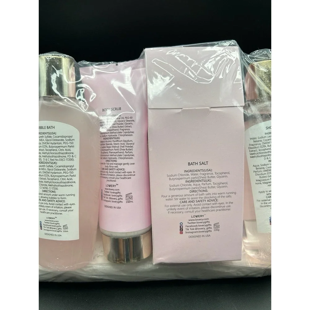 Lovery Home Spa Kit Gift Set – Strawberry Milk Scented Luxury Bath Set
